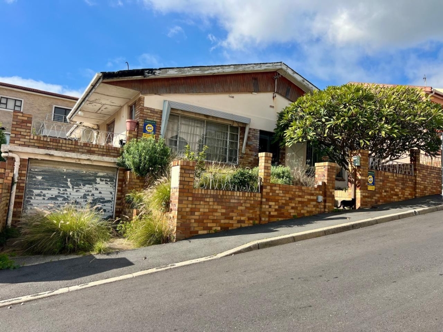 4 Bedroom Property for Sale in Walmer Estate Western Cape